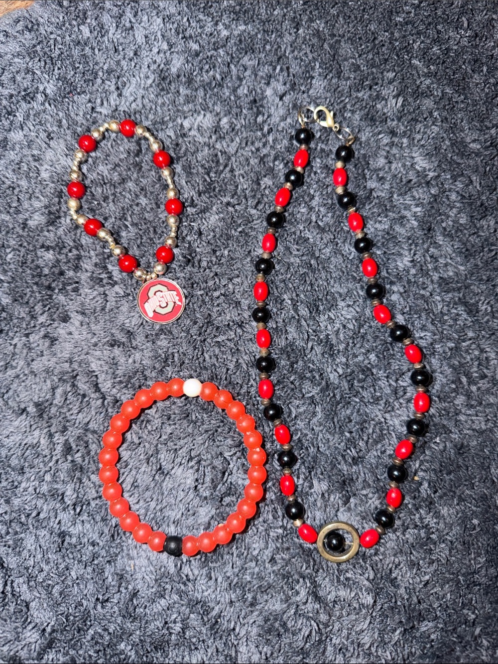 Ohio State Red and Black Beaded Necklace and Bracelet Set with Gold Accents